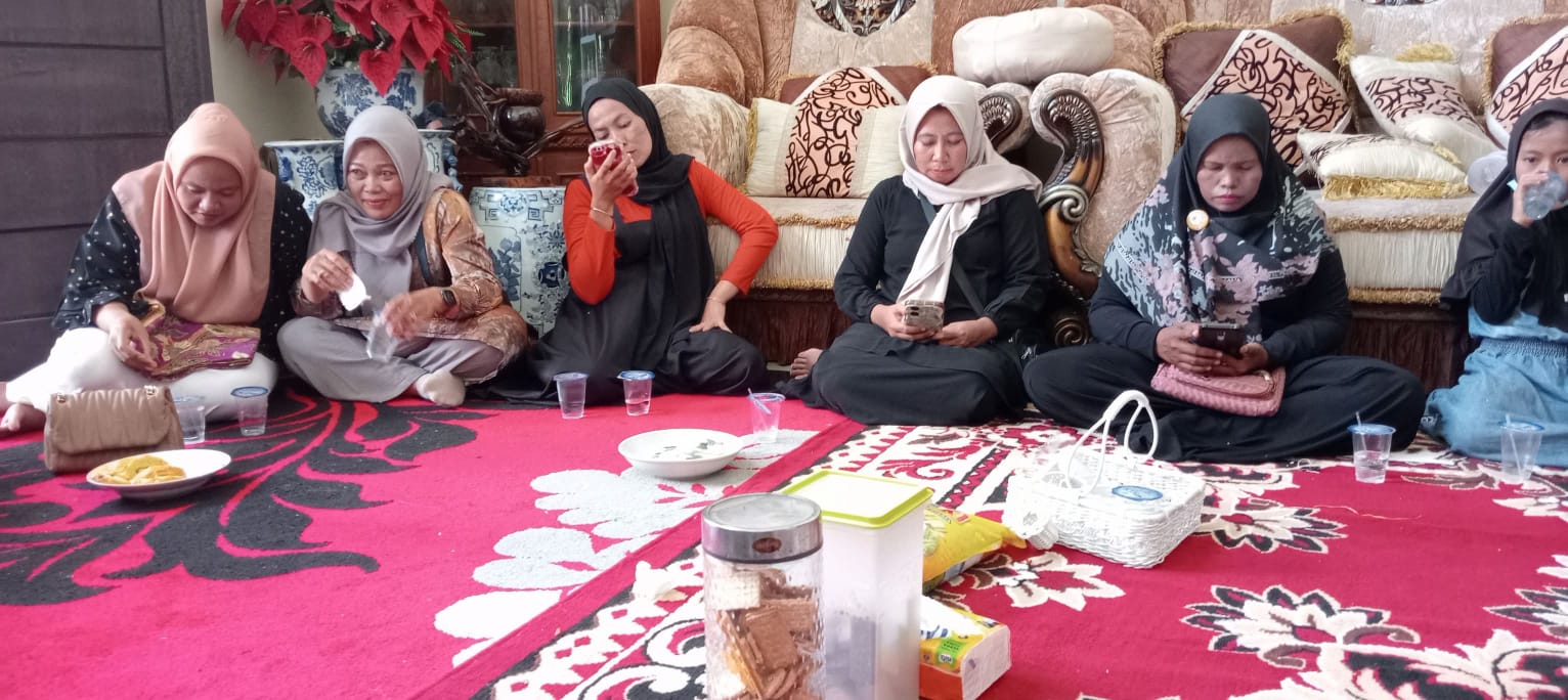 Takziah Kemalangan salah satu Anggota PKK Desa Ngaso 